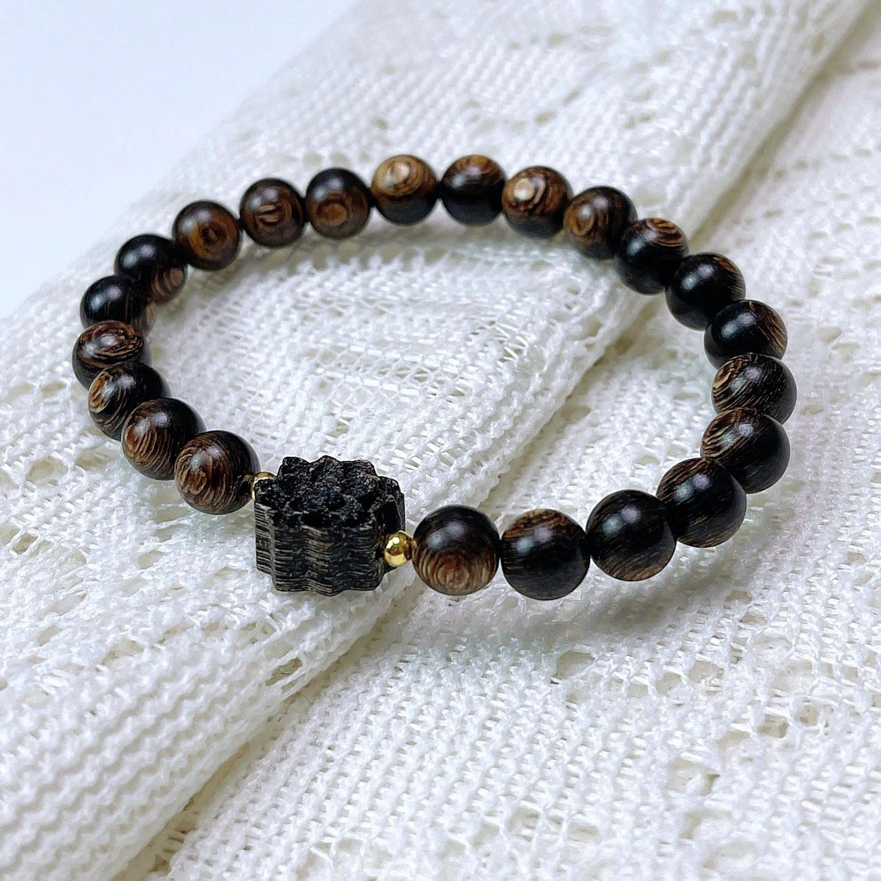 Vòng Tay Trầm Sánh Chìm Mix Charm Hoa Sen Bi Bạc - Thanh Tịnh, An Nhiên, Hút May Mắn